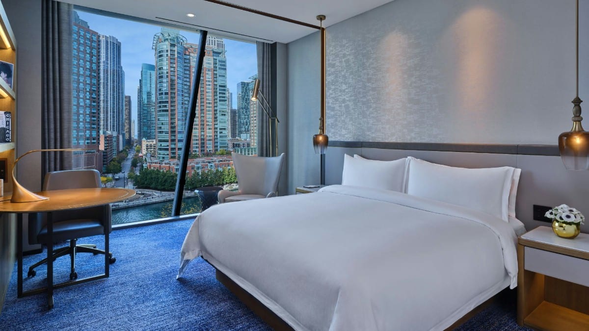 Schlafzimmer im The St. Regis Chicago