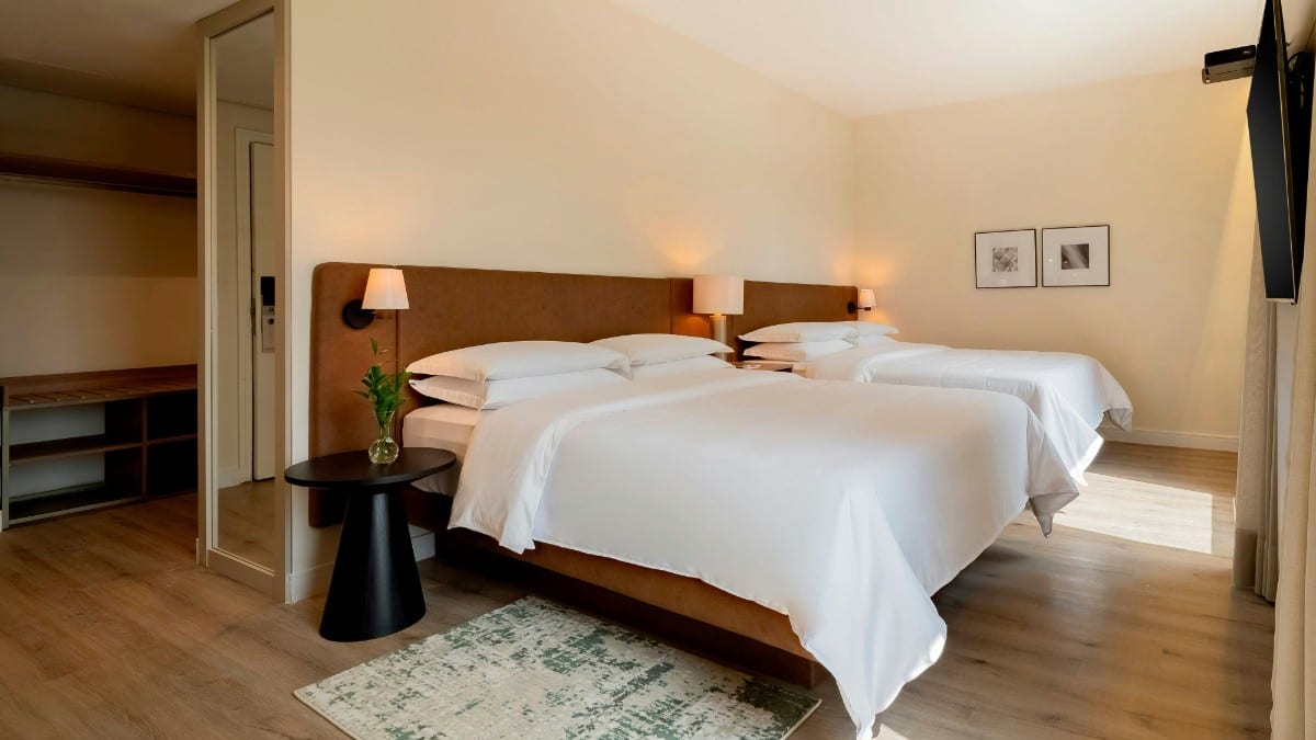 Bedroom at Sheraton São Paulo WTC Hotel