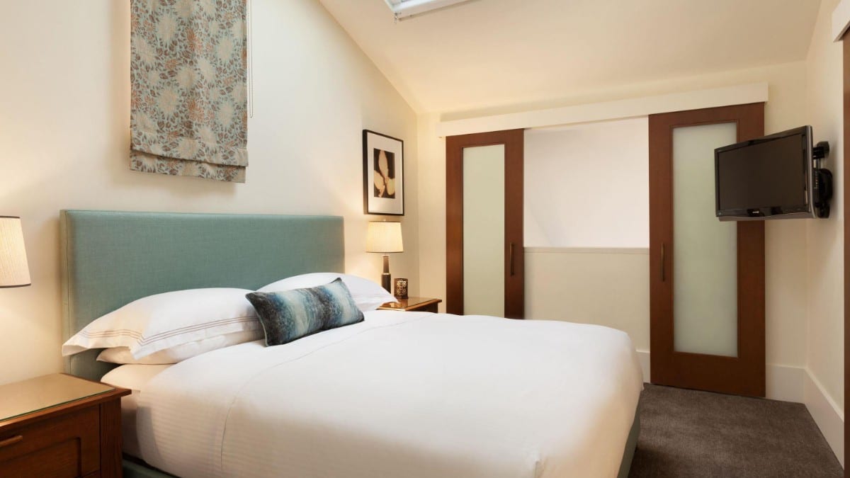 Bedroom at The Fairmont Heritage Place Ghirardelli Square