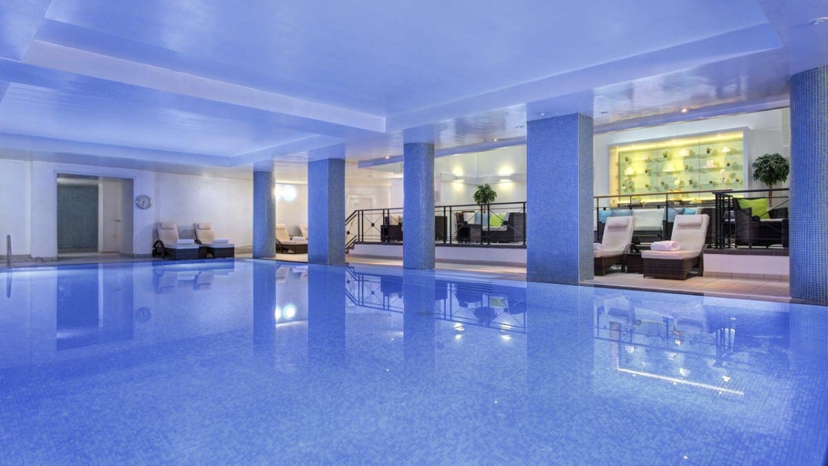 Pool im The Balmoral Hotel