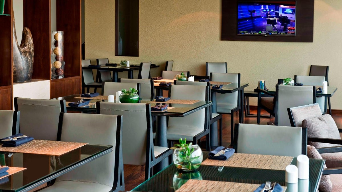 Restaurant im Renaissance Santiago Hotel