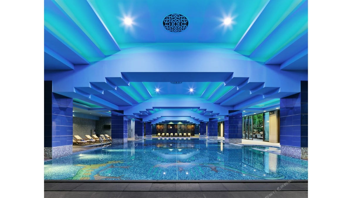 Pool at InterContinental Shenzhen