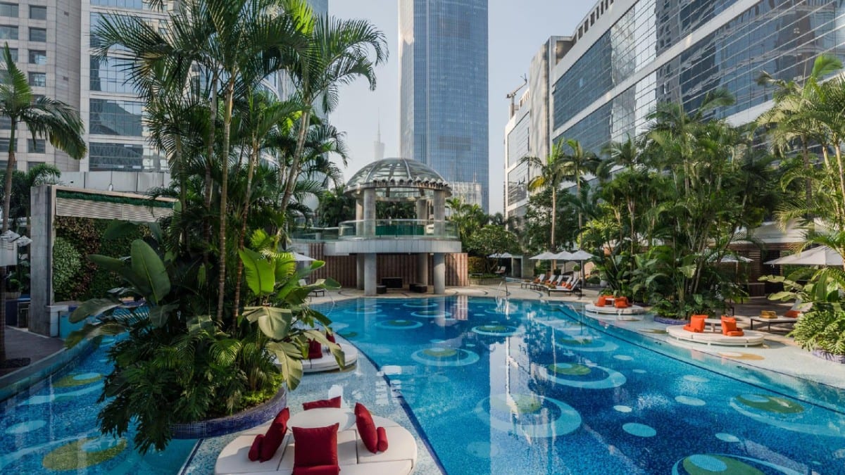 Pool im Jumeirah Guangzhou
