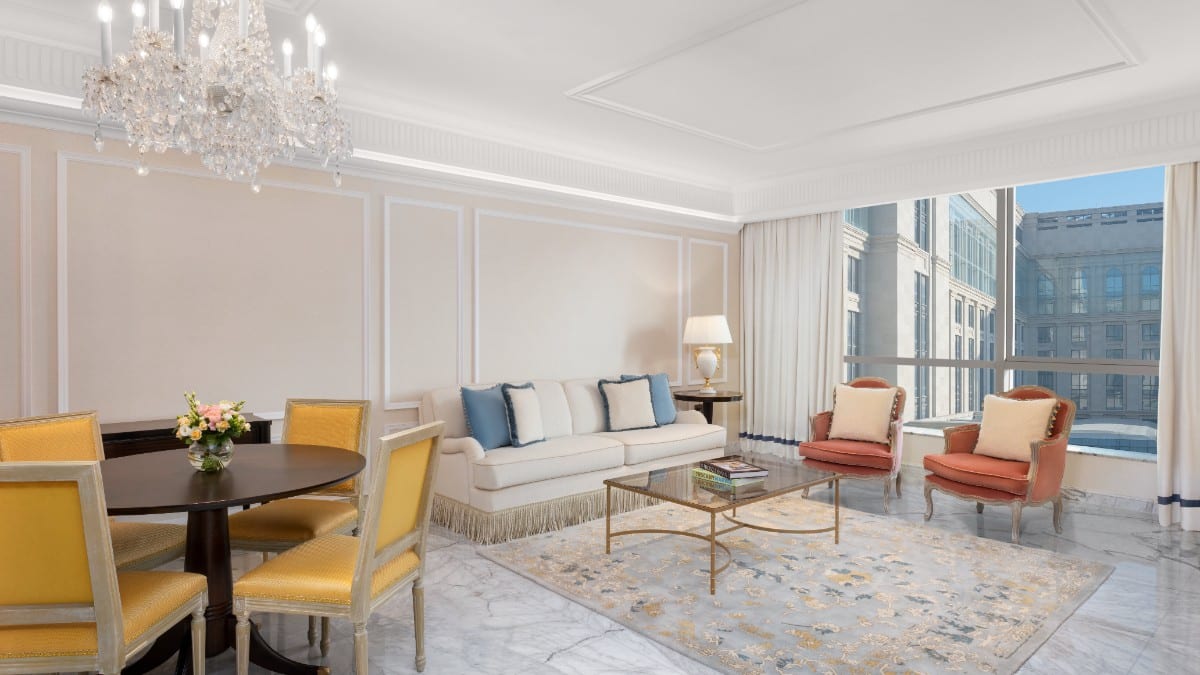 Schlafzimmer im The Plaza Doha, LXR Hotels & Resorts