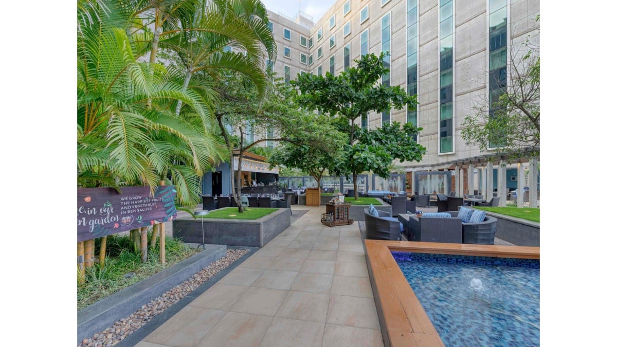 Restaurant im Novotel Bengaluru Outer Ring Road