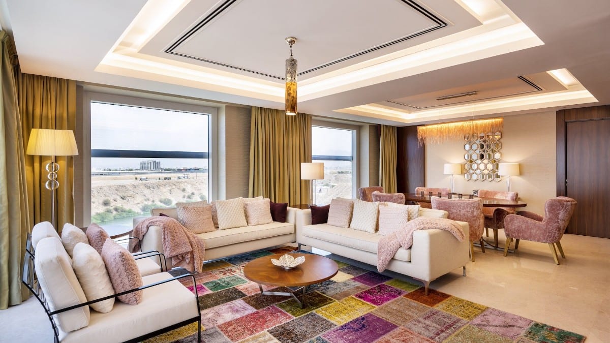 Schlafzimmer im Crowne Plaza MUSCAT OCEC by IHG