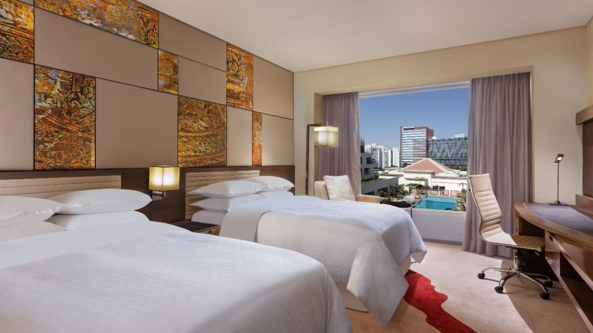 Schlafzimmer im Sheraton Grand Bengaluru Whitefield Hotel & Convention Center