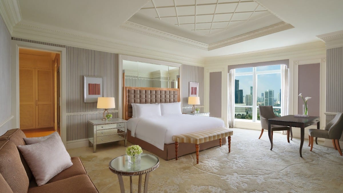 Schlafzimmer im The Ritz-Carlton Hotel Jakarta Pacific Place