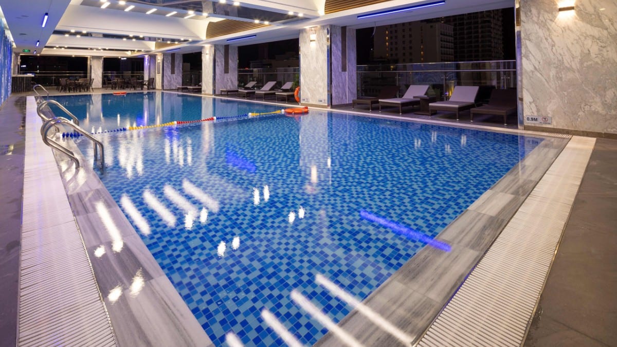 Pool im Annova Nha Trang Hotel