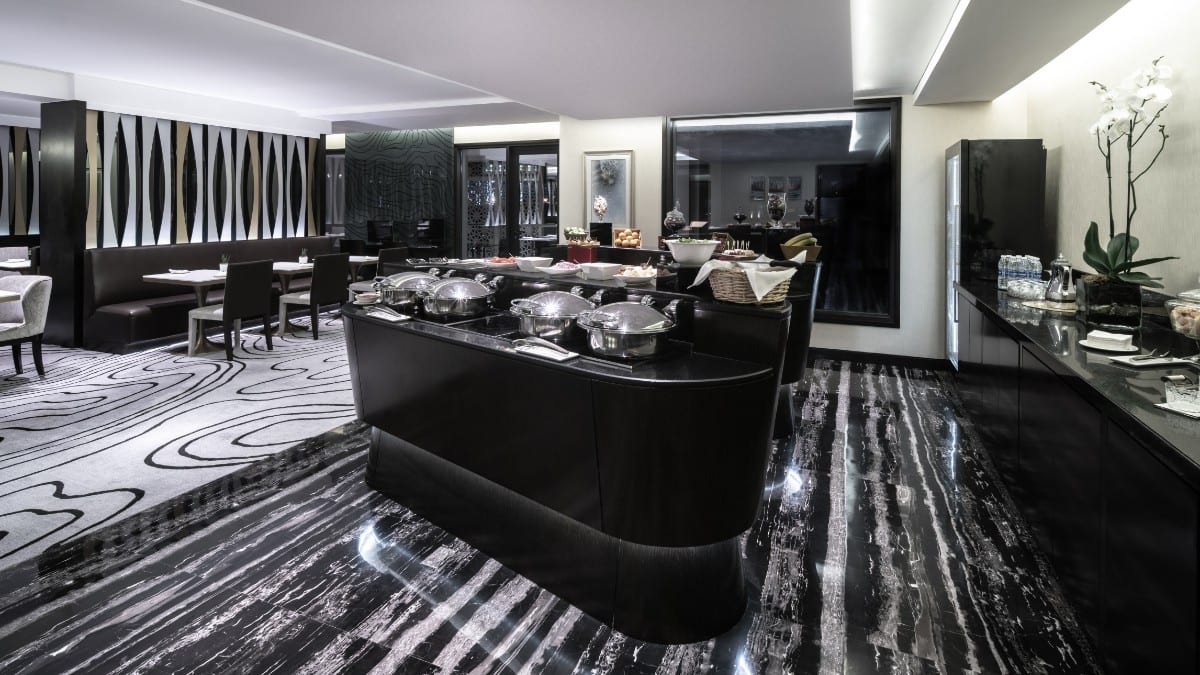 Restaurant im Radisson Collection Muscat, Hormuz Grand