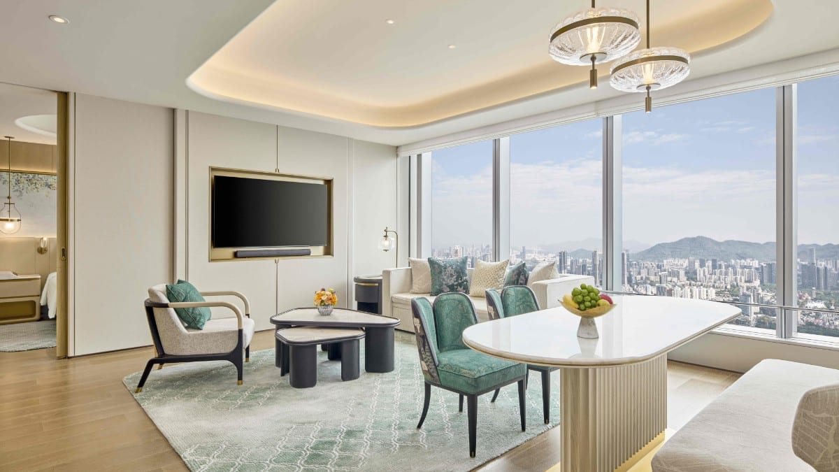 Bedroom at Shangri-La Nanshan, Shenzhen