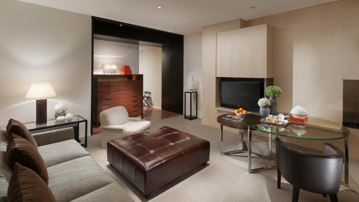 Bedroom at Mandarin Oriental Guangzhou