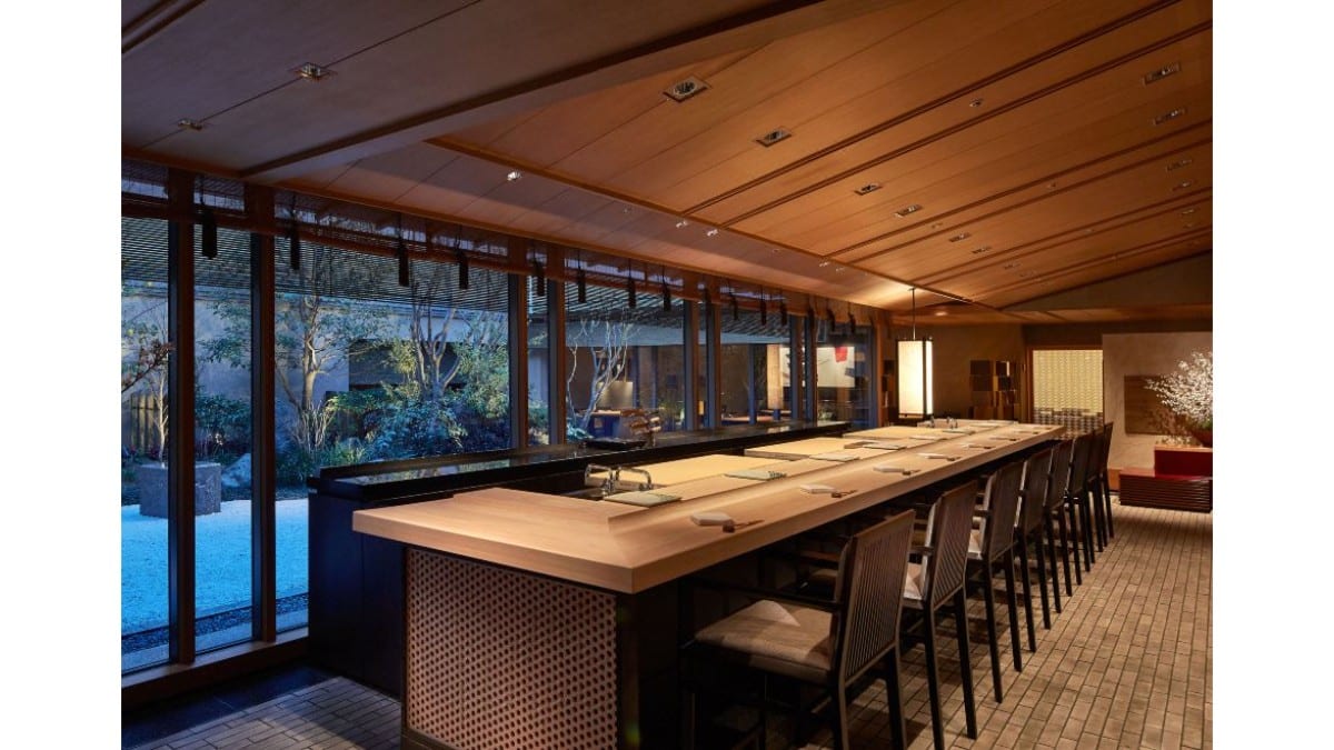 Bar im The Ritz-Carlton, Osaka